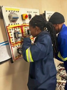 HatField Corner College